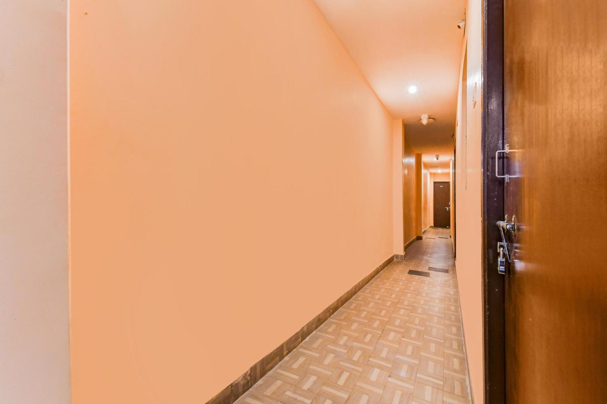 Super Hotel O Dakshin Dwar Formerly Radha Krishna Niwas Puri Eksteriør bilde